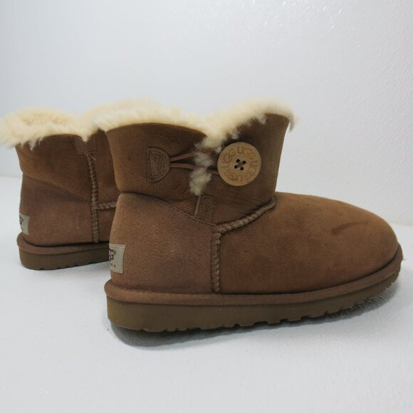 UGG Bailey Button Classic Short Winter Boots Shoes Australia Footwear Women's 6 - Picture 4 of 7